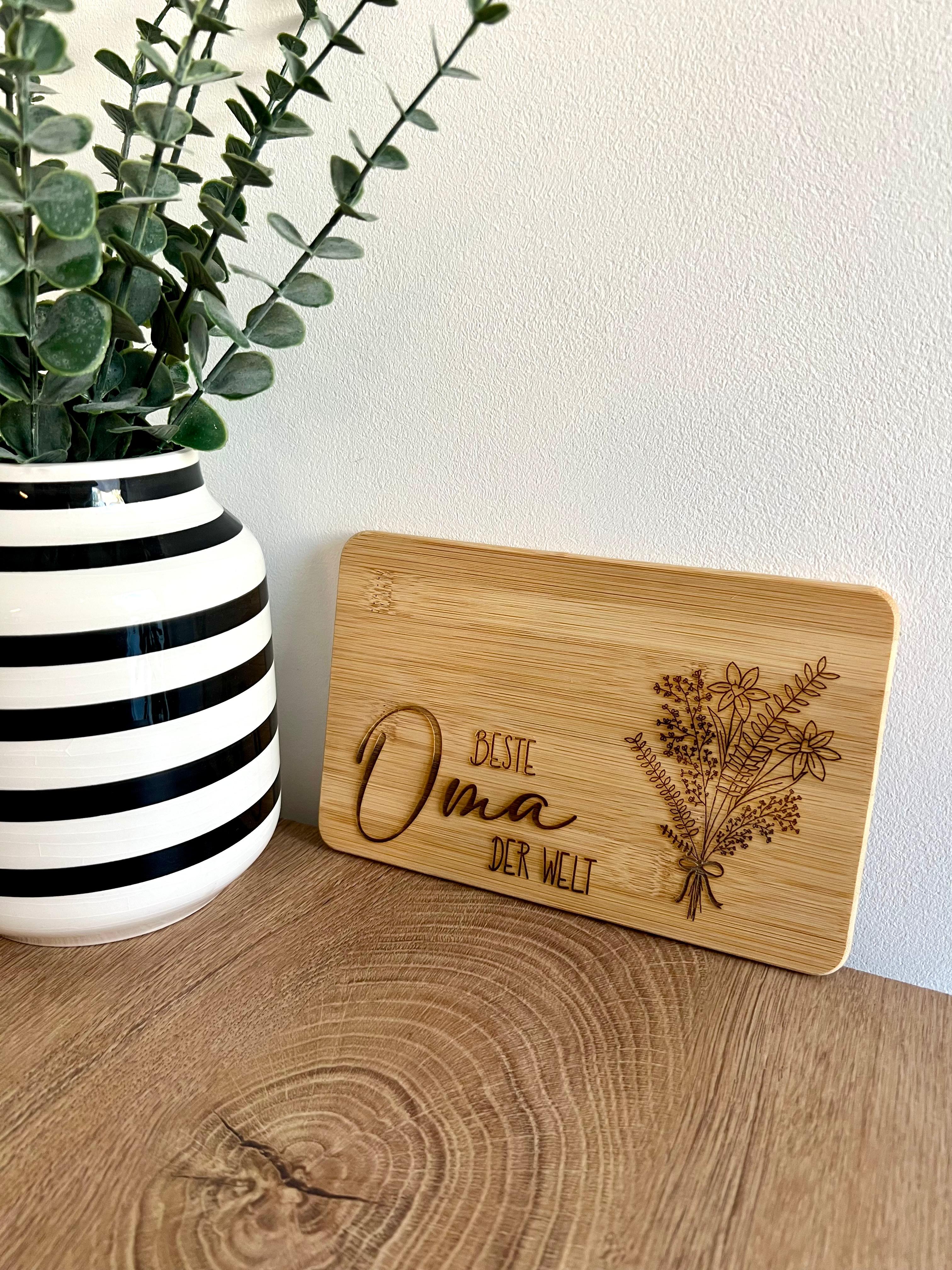 Schneidebrett, Frühstücksbrett "Beste Oma der Welt" Blumenstrauß