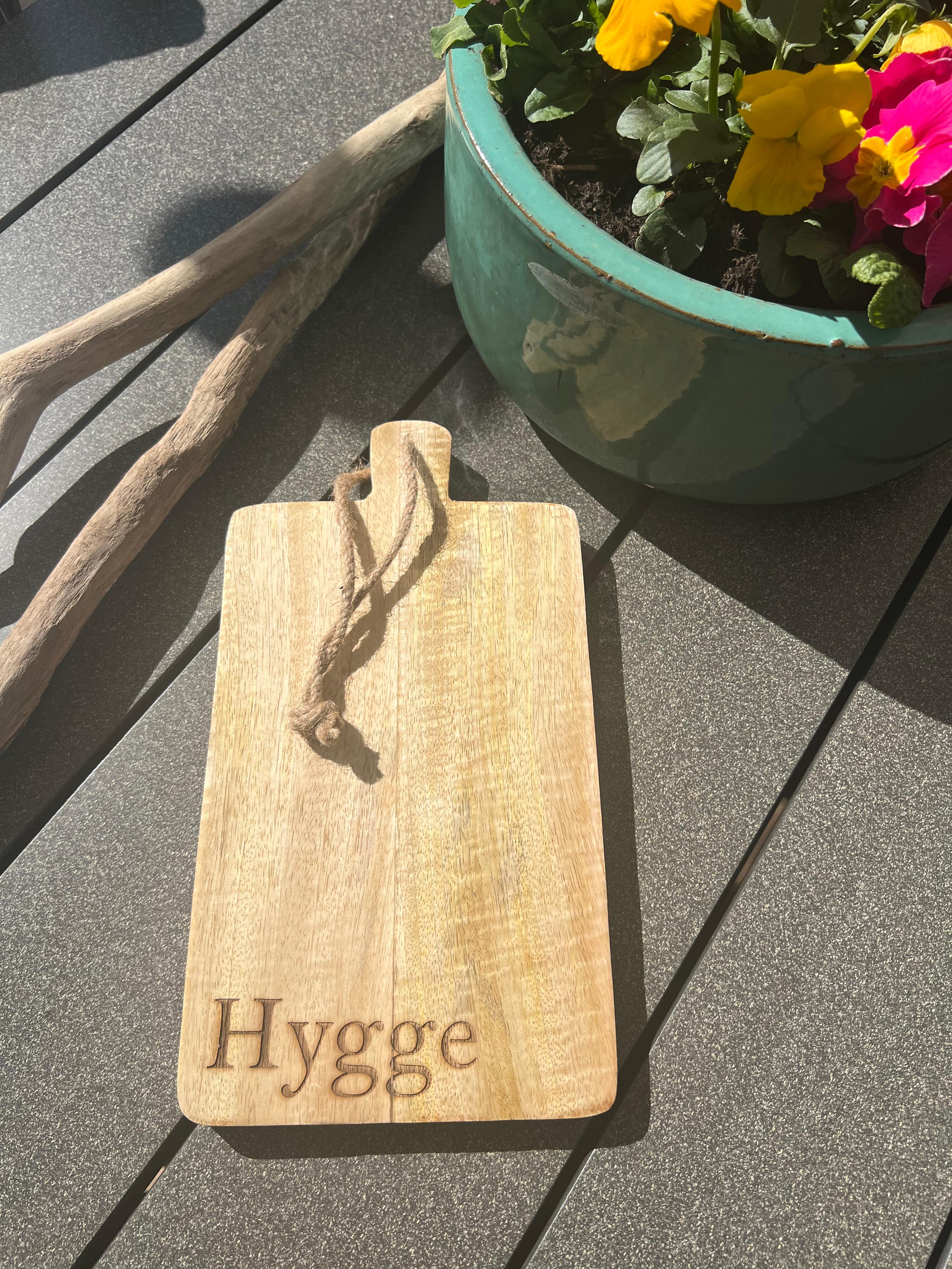 Schneidebrett "Hygge" Servierbrett, Geschenkidee