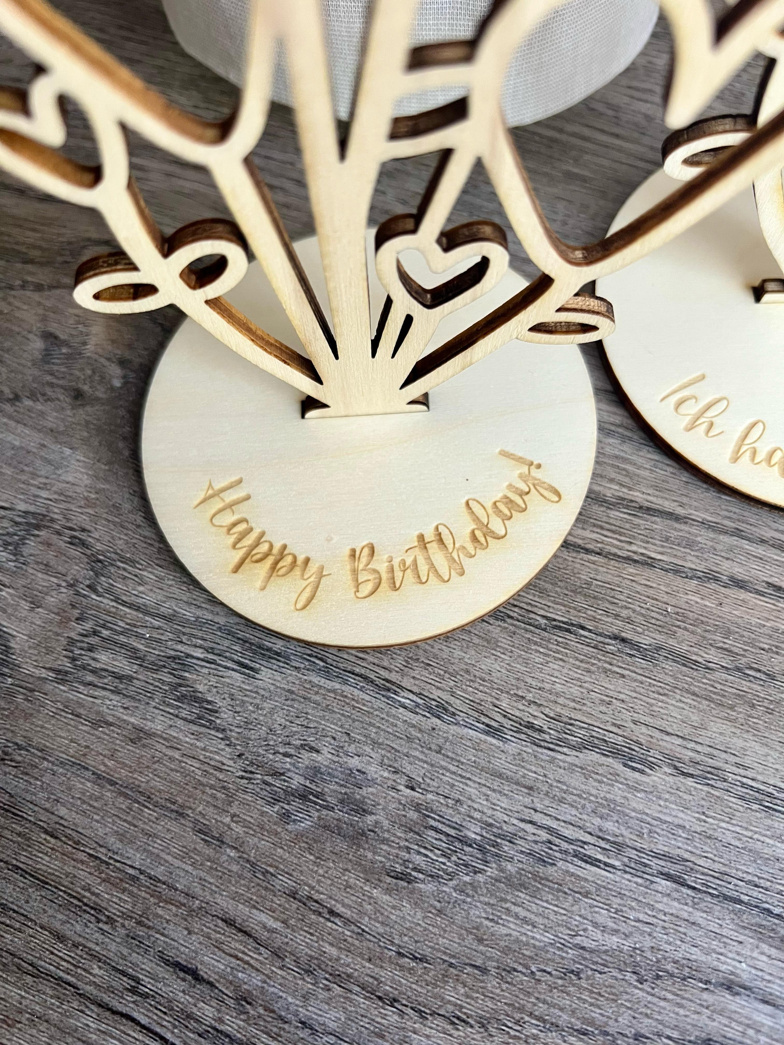 "Herzbaum" aus Holz, verschiedene VariantenHappy Birthday!