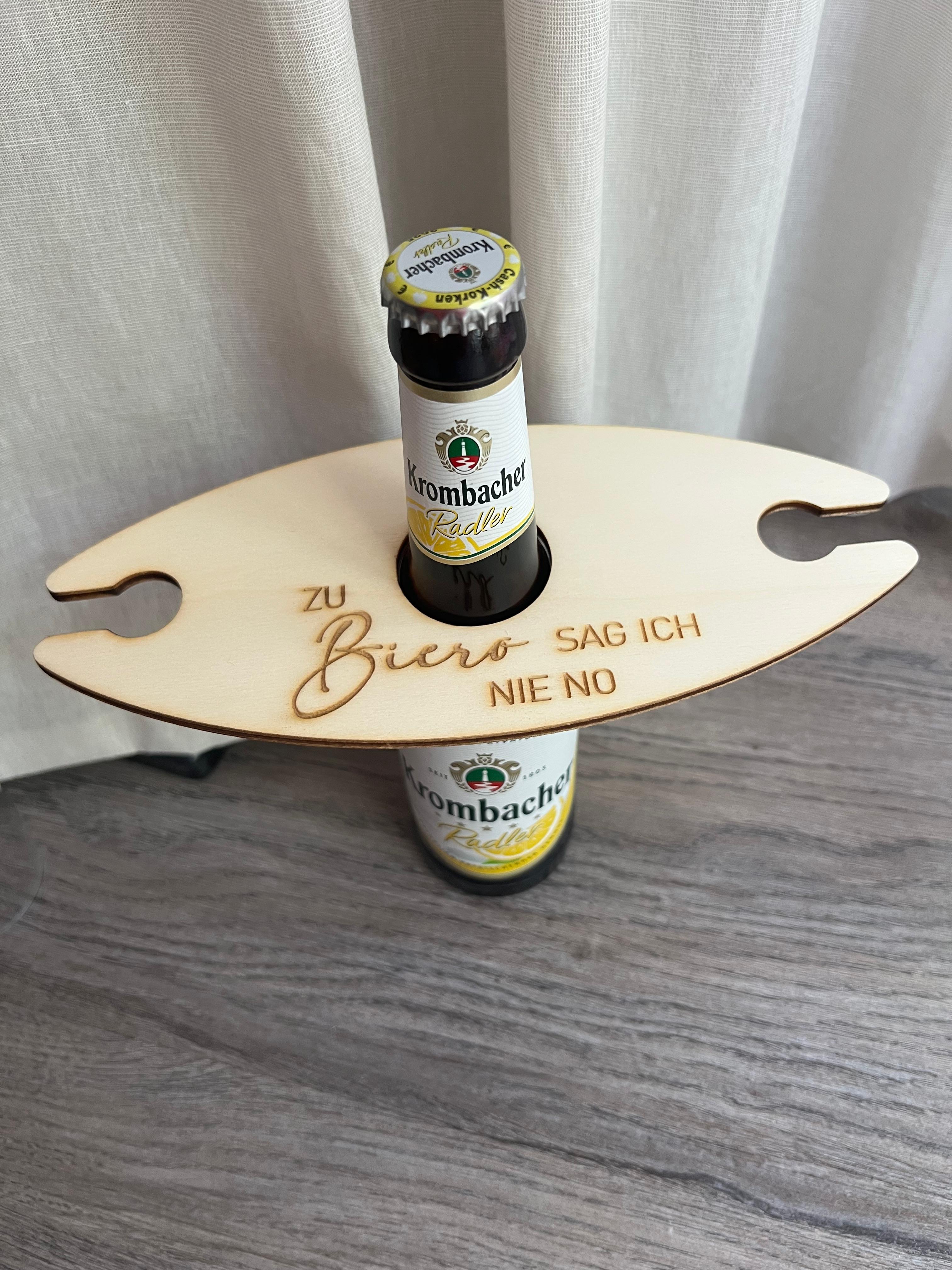 Bierflaschen- & Gläserhalter „Zu Biero sag ich nie no", aus Holz