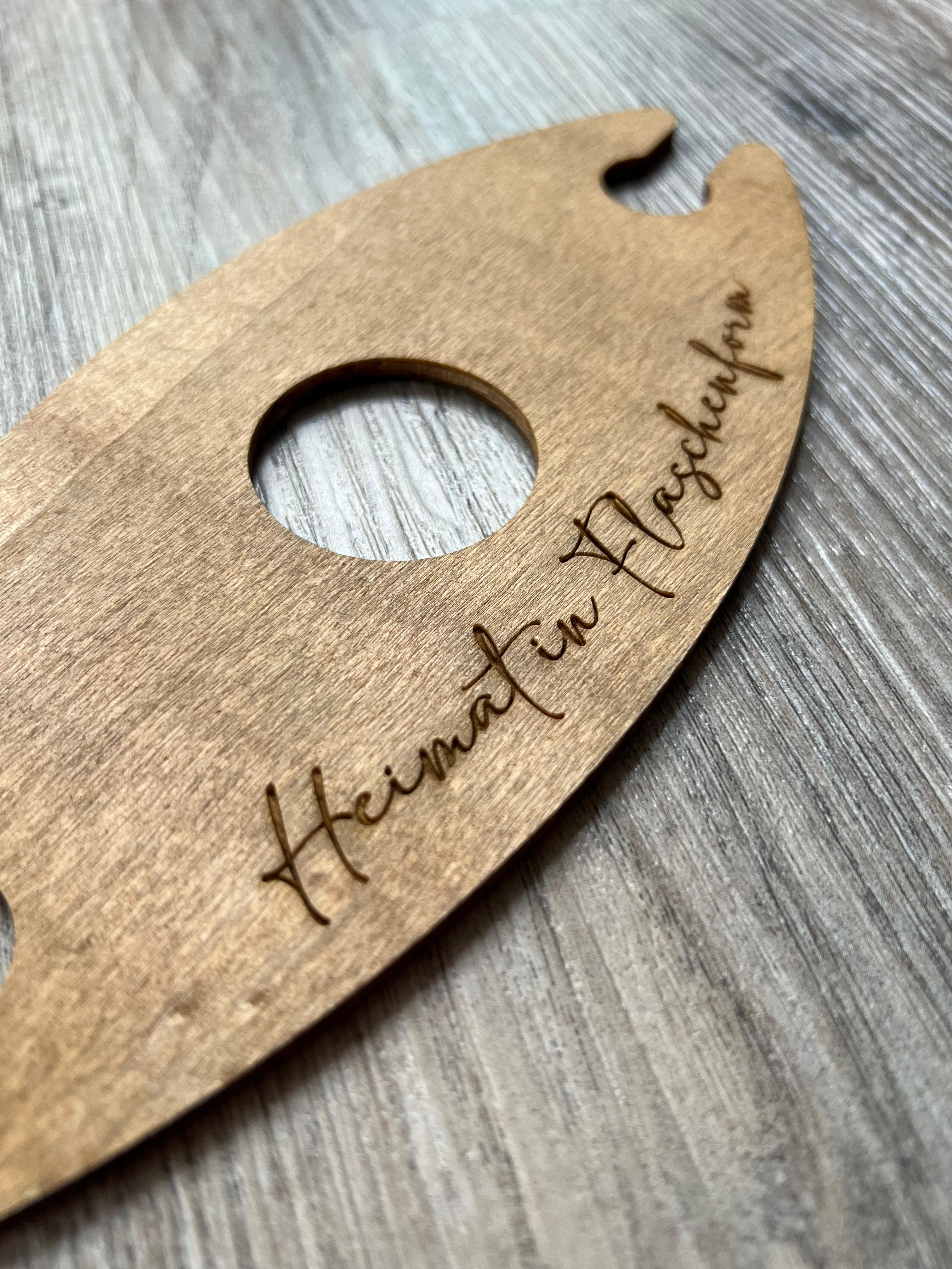 Weinflasche & Glashalter "Heimat in Flaschenform"